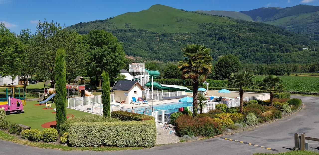 Camping Familial - Parc Aquatique - Grande Aire De Jeux A La Montagne Agos-Vidalos Buitenkant foto
