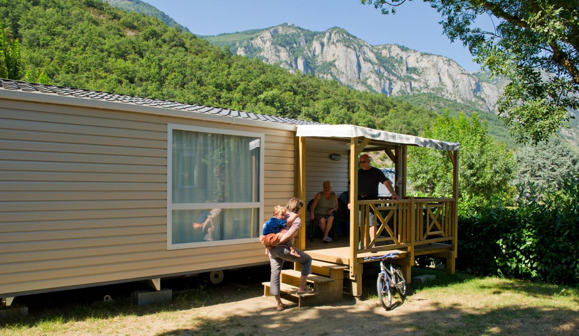 Camping Familial - Parc Aquatique - Grande Aire De Jeux A La Montagne Agos-Vidalos Buitenkant foto
