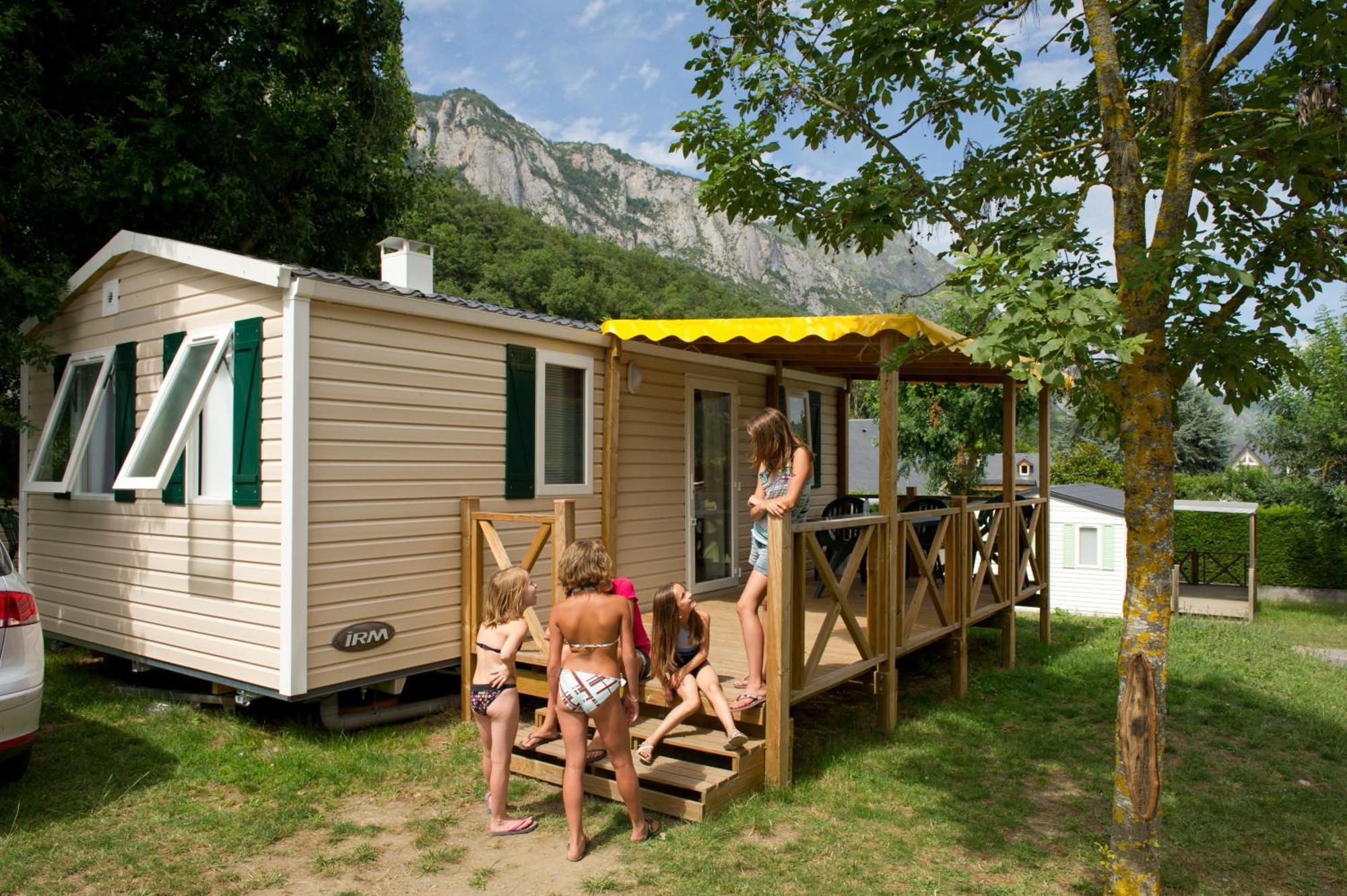 Camping Familial - Parc Aquatique - Grande Aire De Jeux A La Montagne Agos-Vidalos Buitenkant foto