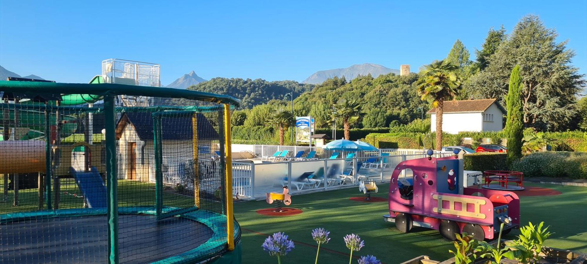Camping Familial - Parc Aquatique - Grande Aire De Jeux A La Montagne Agos-Vidalos Buitenkant foto